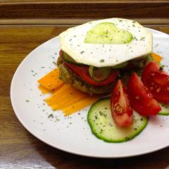 Celeriac - sandwiches with kiwi - date - sauce
