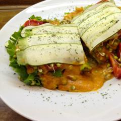 Orange - lasagna with sprouted mung beans
