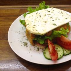 Celeriac - sandwiches with veggies and persimmon - sauce